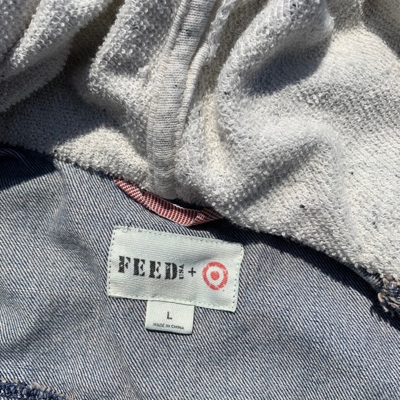 Vest - Picture 2 of 3